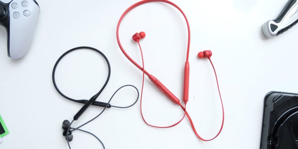 Mivi Collar Classic Review Best UltraBudget Neckband Wireless Earphone!